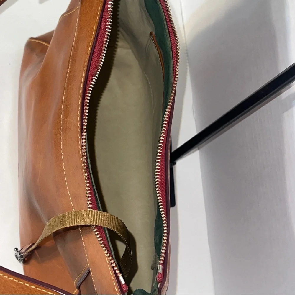 Vintage Dooney & Bourke 1975 Tan Leather Hobo Bag     RARE! - Picture 8 of 16